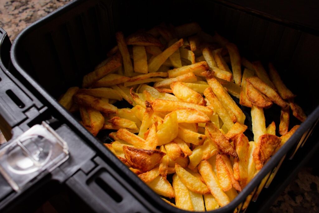 Since I started doing this, my Airfryer fries are perfect: the hot water trick finally revealed